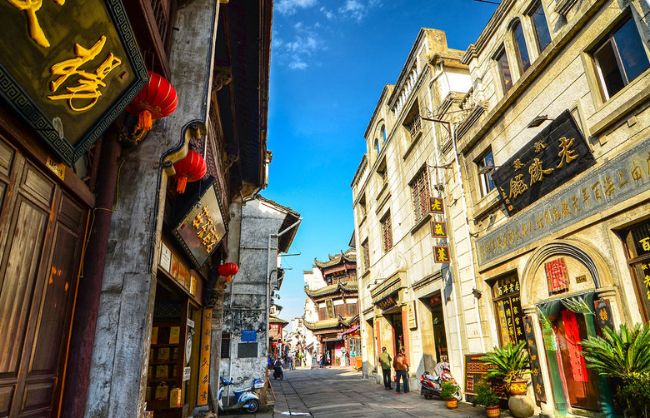 Huangshan Tunxi Ancient Street